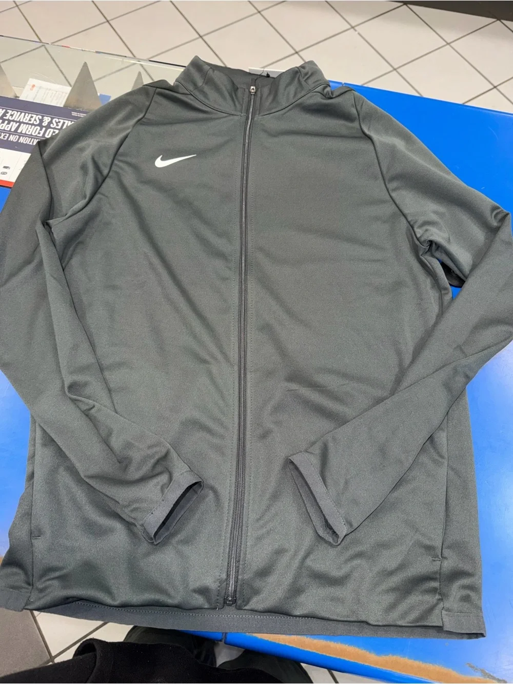 Nike Black Full-Zip Jacket with Subtle Swoosh